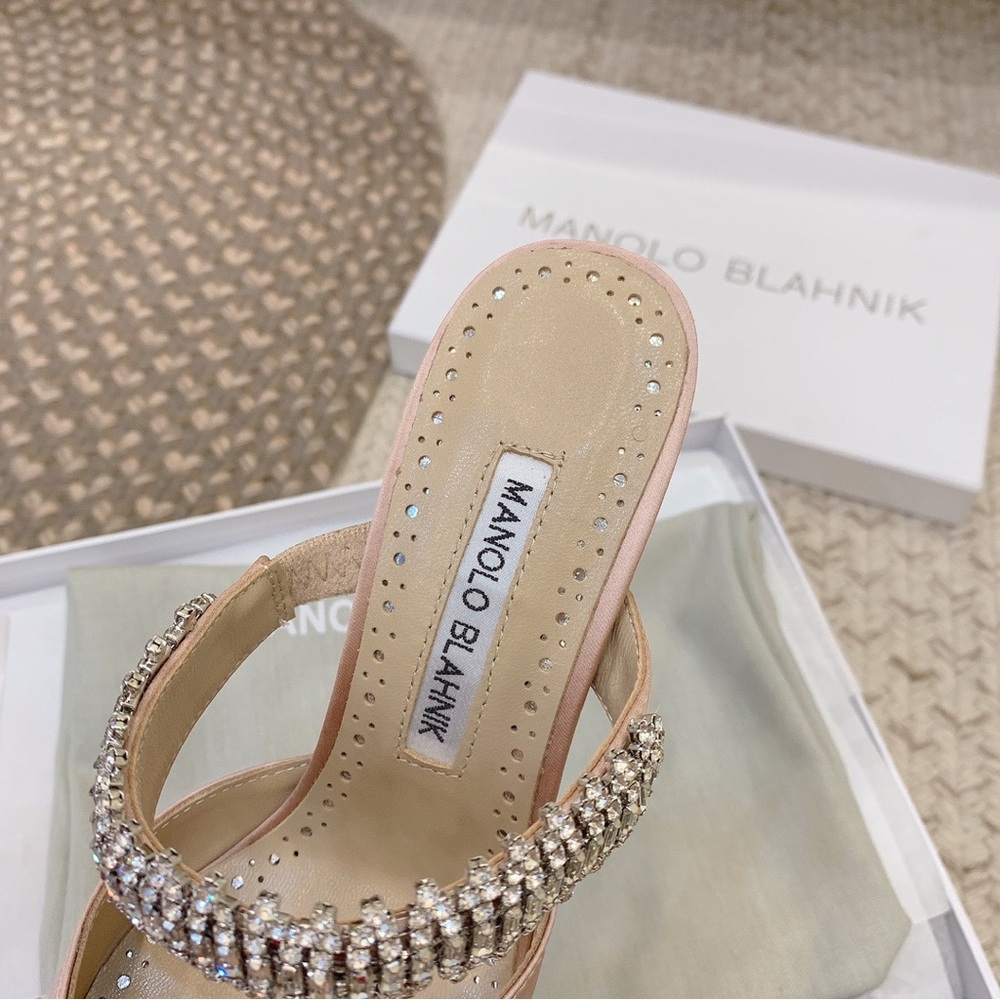 Manolo Blahnik Blush Pink Satin Pointed Crystal-Embellished Mule - Picture 5 of 8